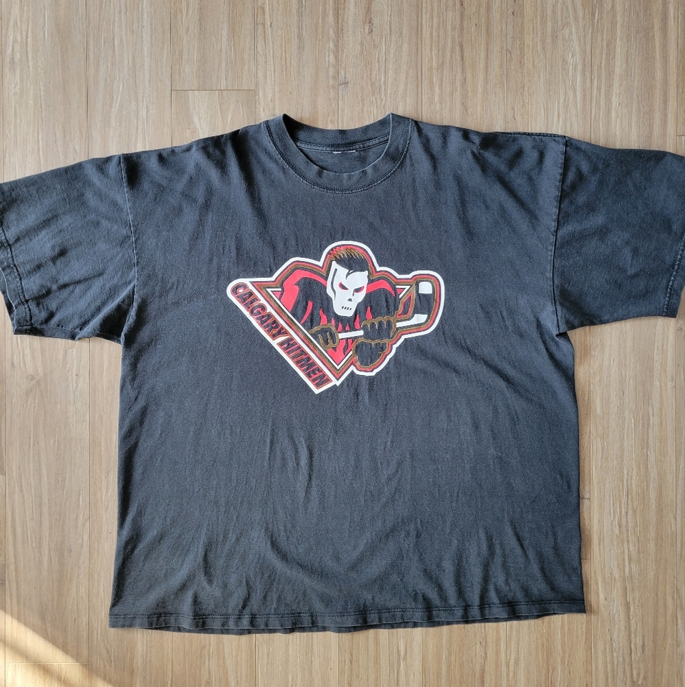 Vintage Calgary Hitmen t-shirt